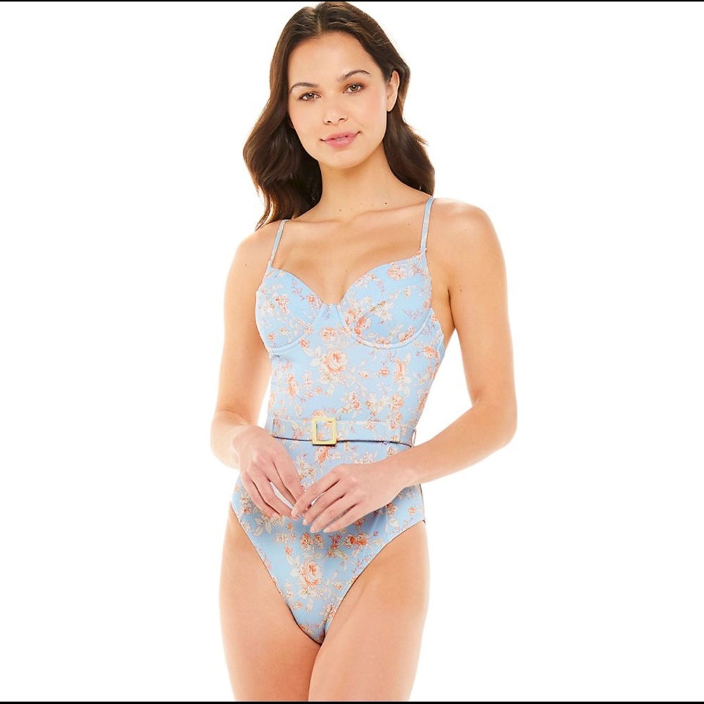 NWT - WeWoreWhat Danielle One Piece • Size: L